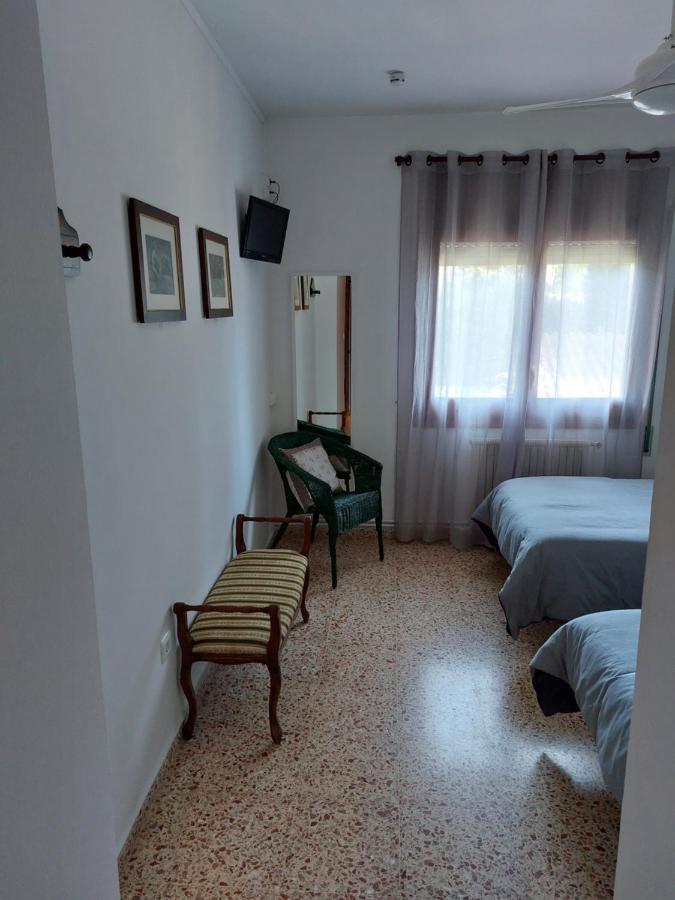 Hostal Braseria Tivissa Exterior foto