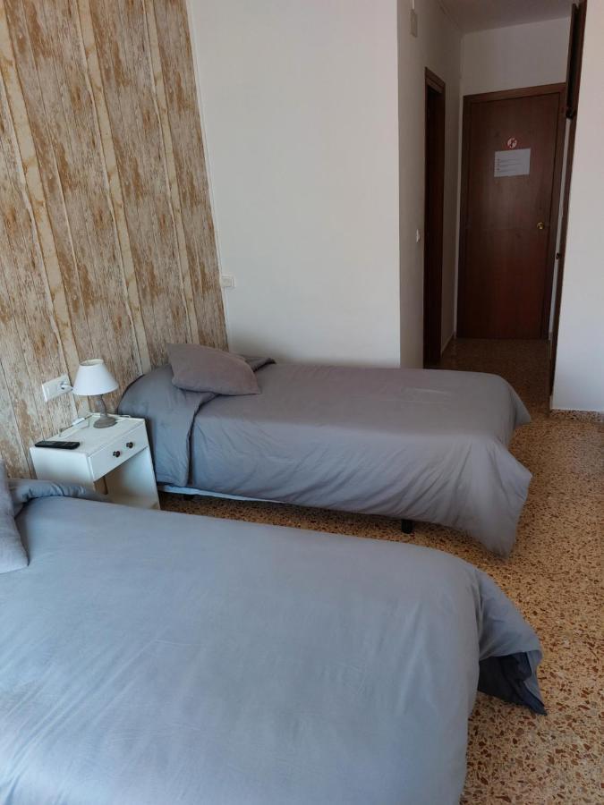 Hostal Braseria Tivissa Exterior foto
