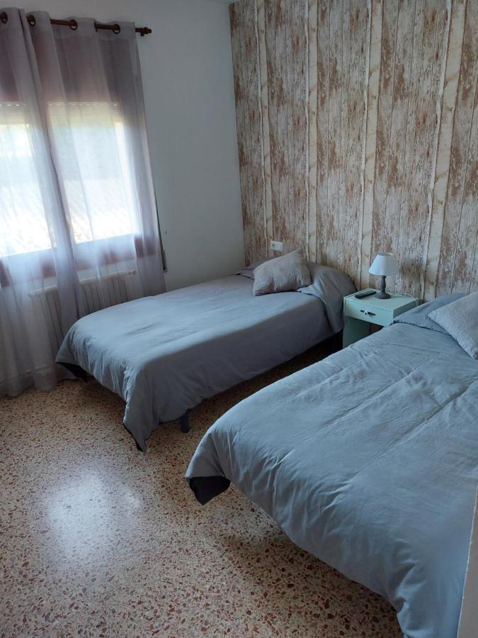 Hostal Braseria Tivissa Exterior foto