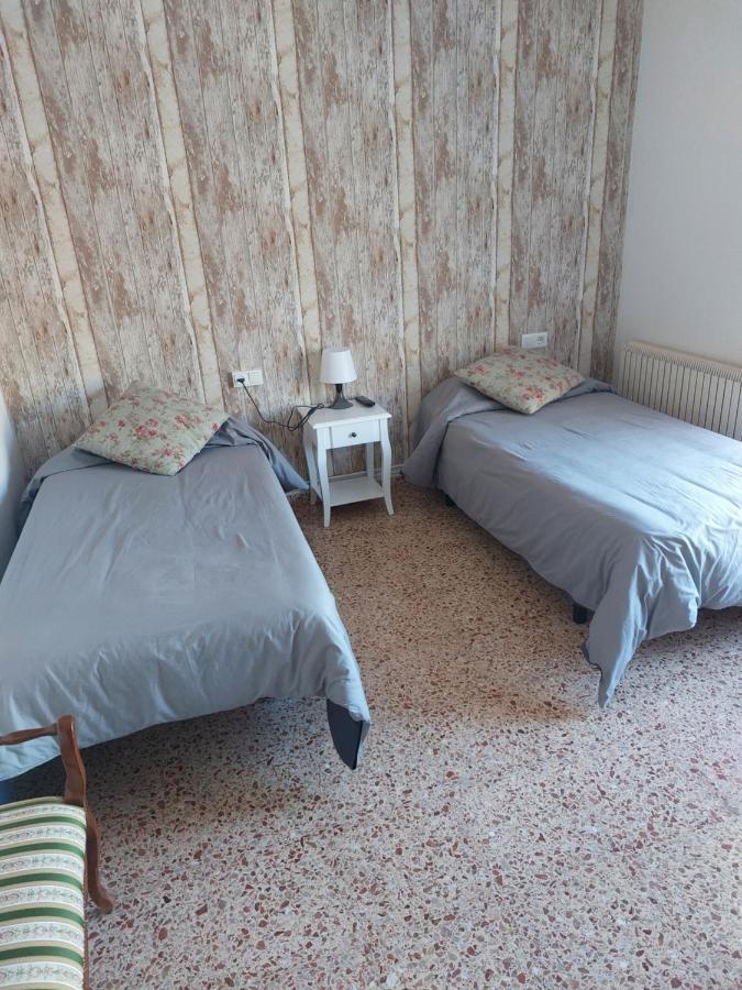 Hostal Braseria Tivissa Exterior foto
